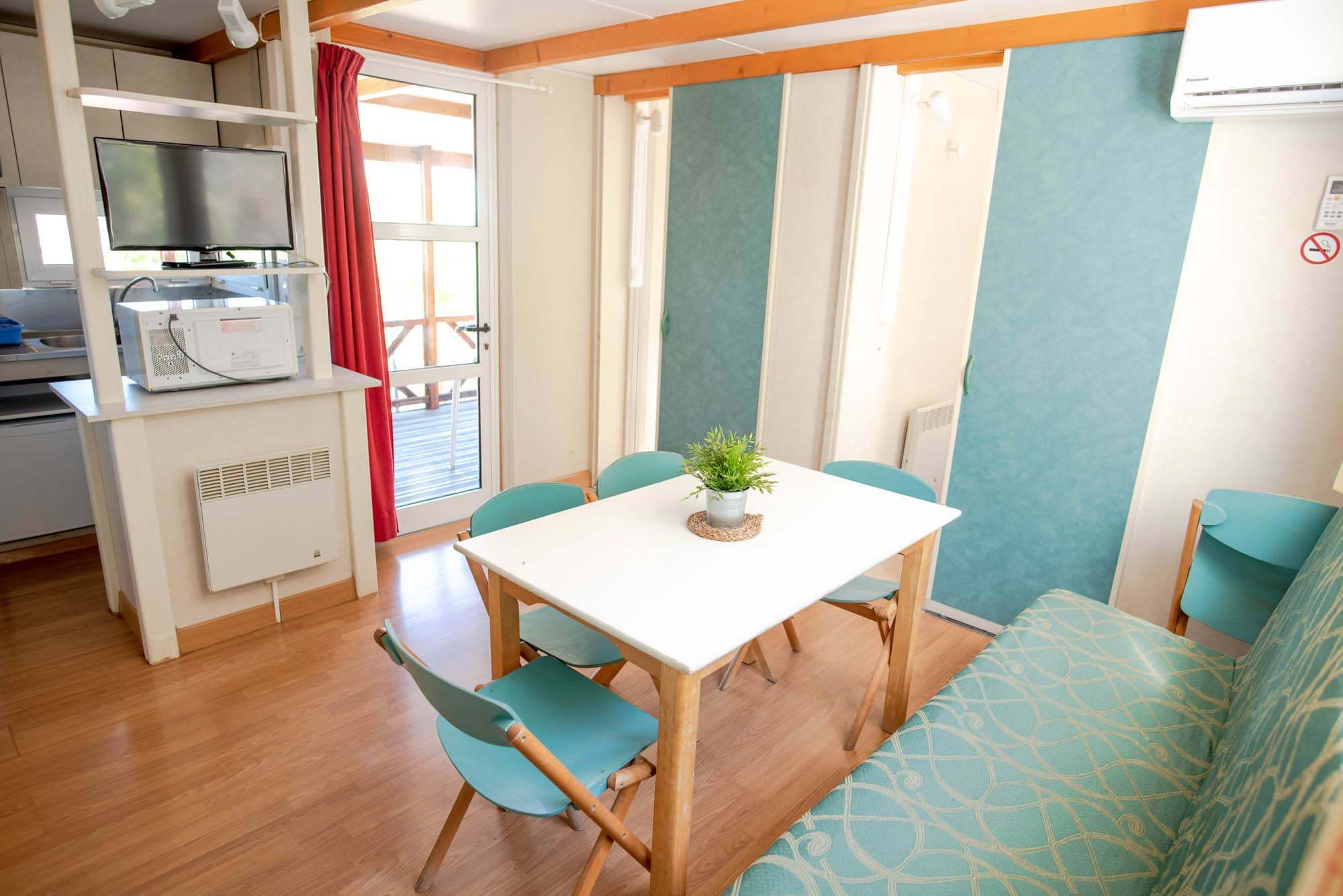 Camping Cabañeros interior salon